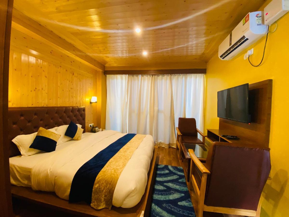 Vista Resort Near Mall Road Manali - Centrally Heated & Air Cooled Zewnętrze zdjęcie