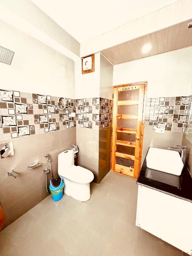 Vista Resort Near Mall Road Manali - Centrally Heated & Air Cooled Zewnętrze zdjęcie